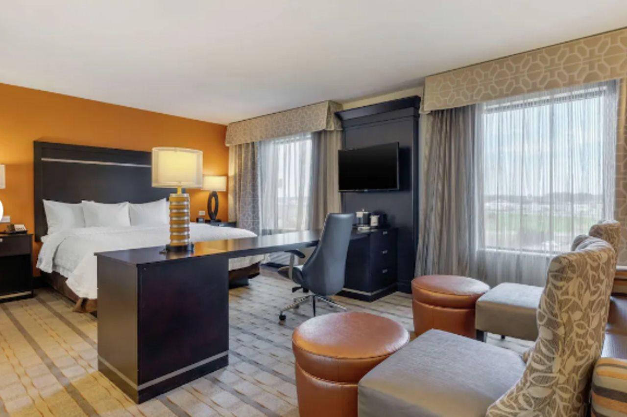 Hampton Inn And Suites Columbus, Ms Экстерьер фото