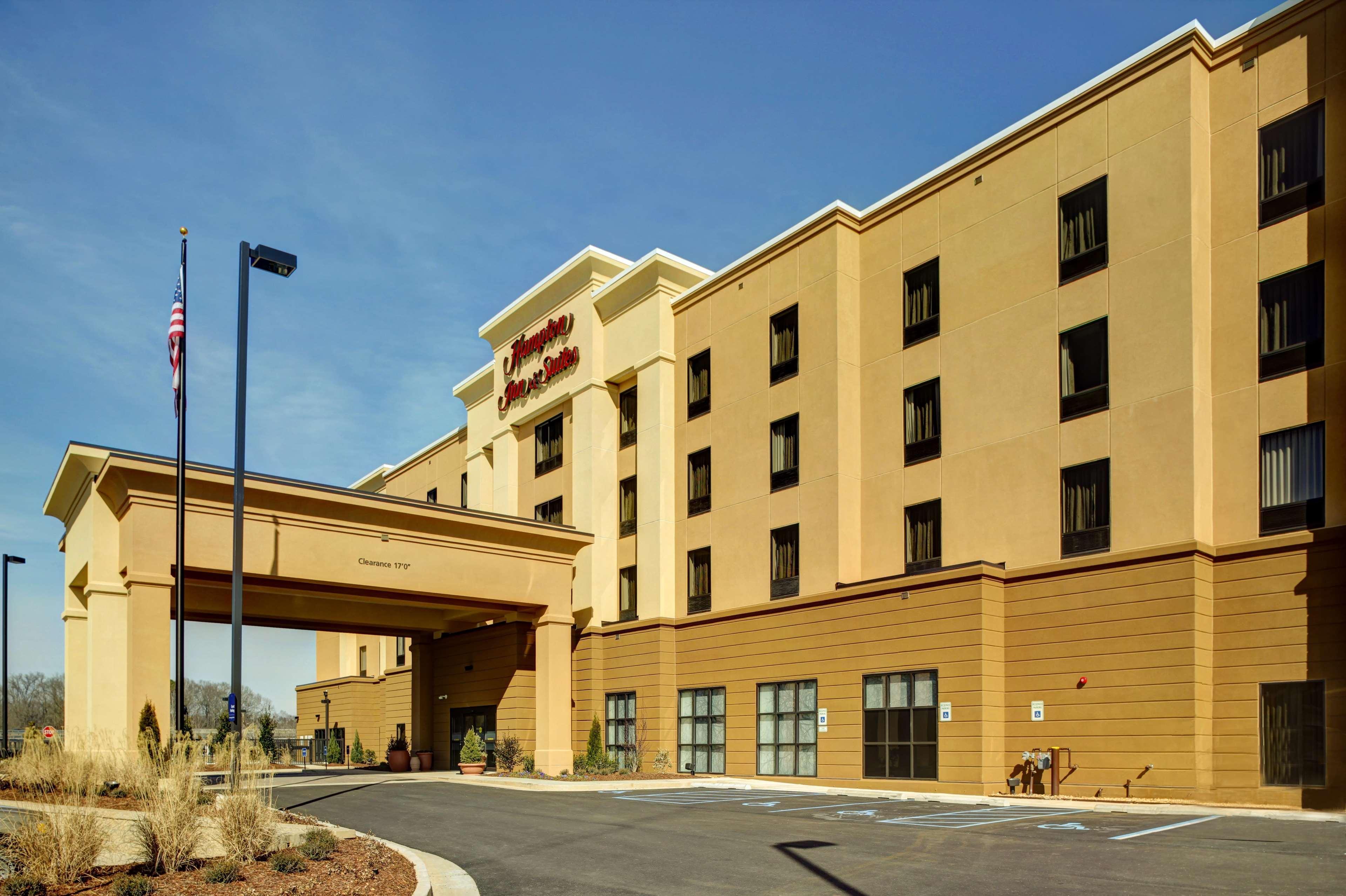 Hampton Inn And Suites Columbus, Ms Экстерьер фото