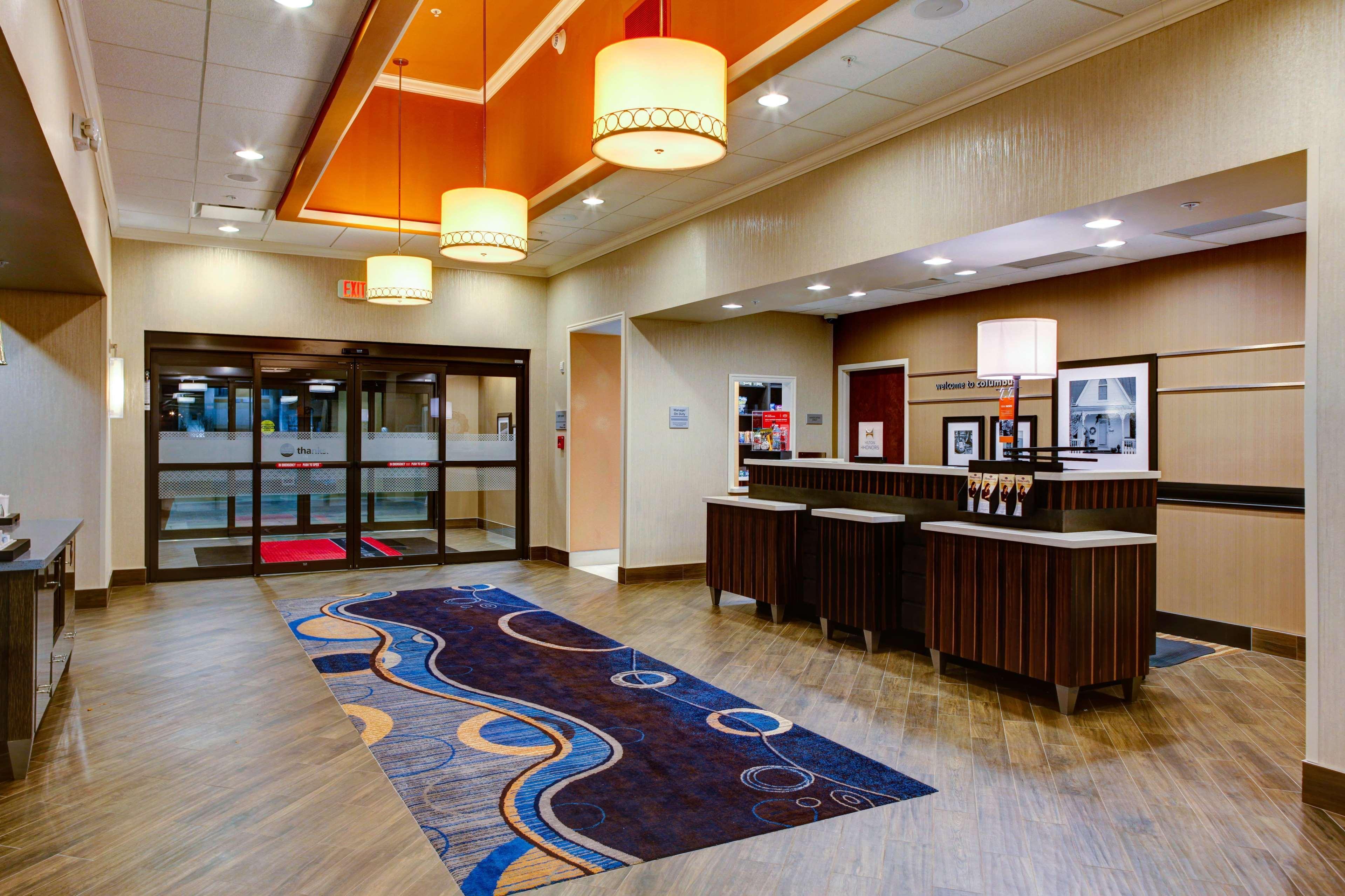Hampton Inn And Suites Columbus, Ms Экстерьер фото