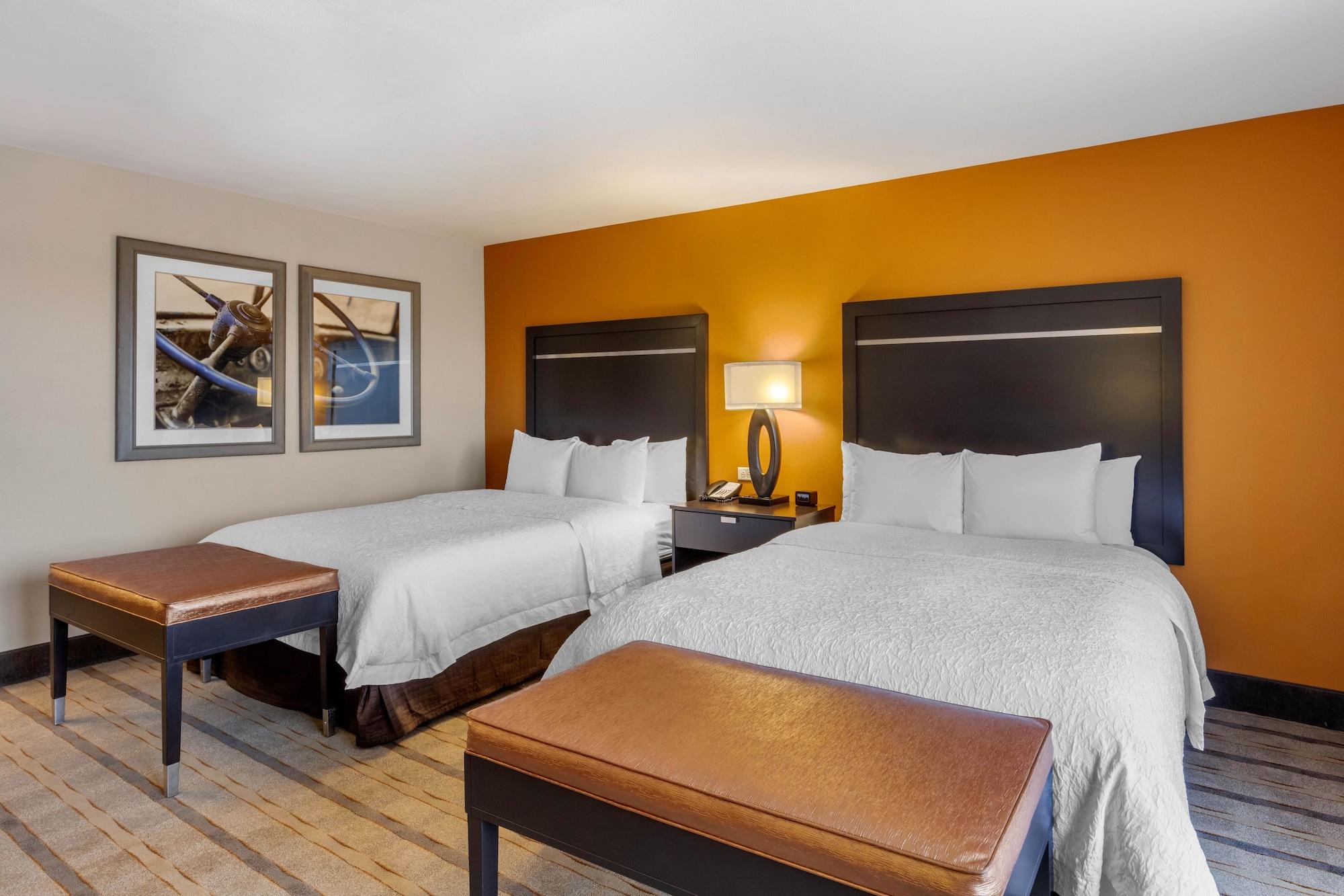 Hampton Inn And Suites Columbus, Ms Экстерьер фото