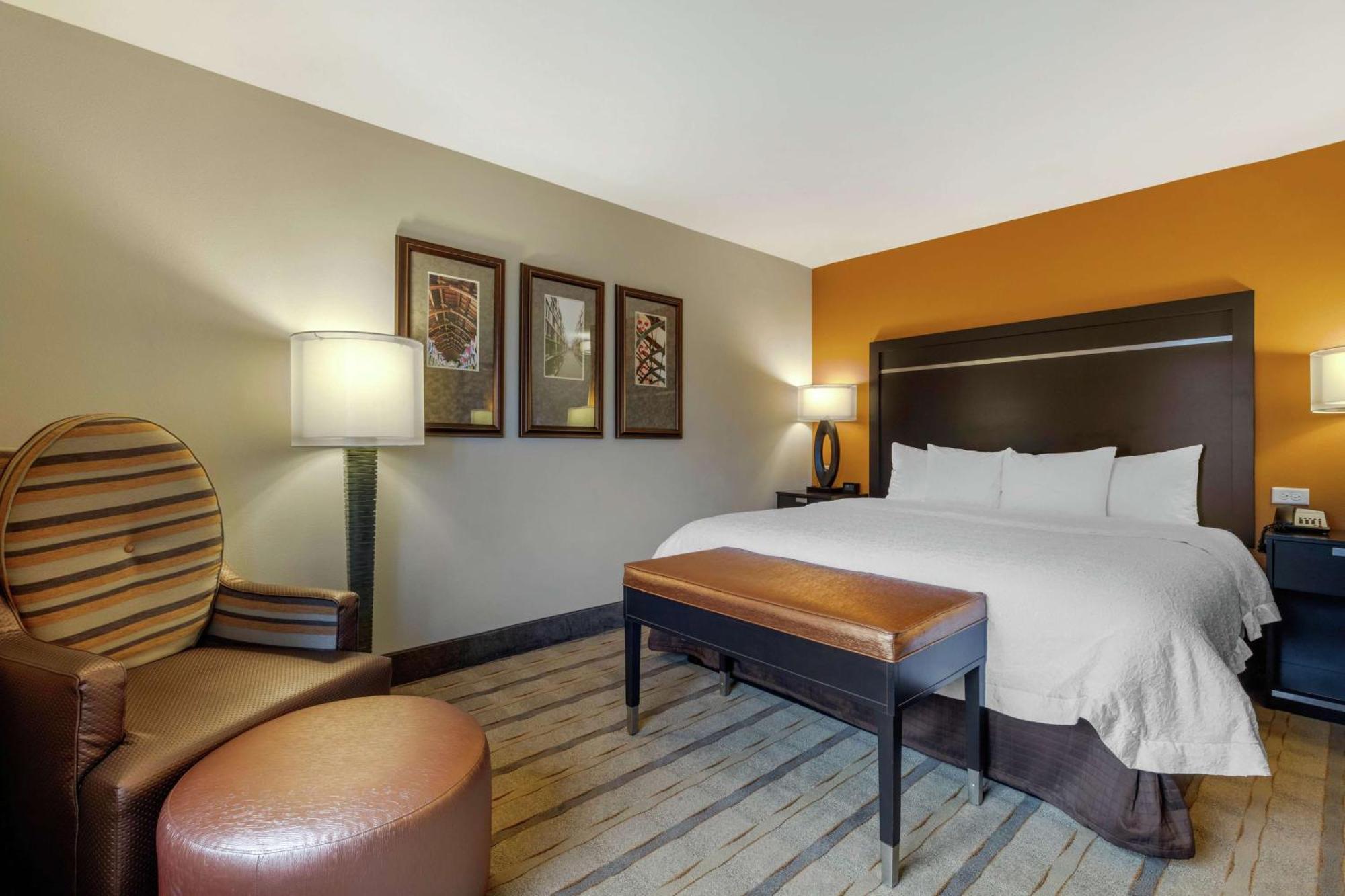 Hampton Inn And Suites Columbus, Ms Экстерьер фото