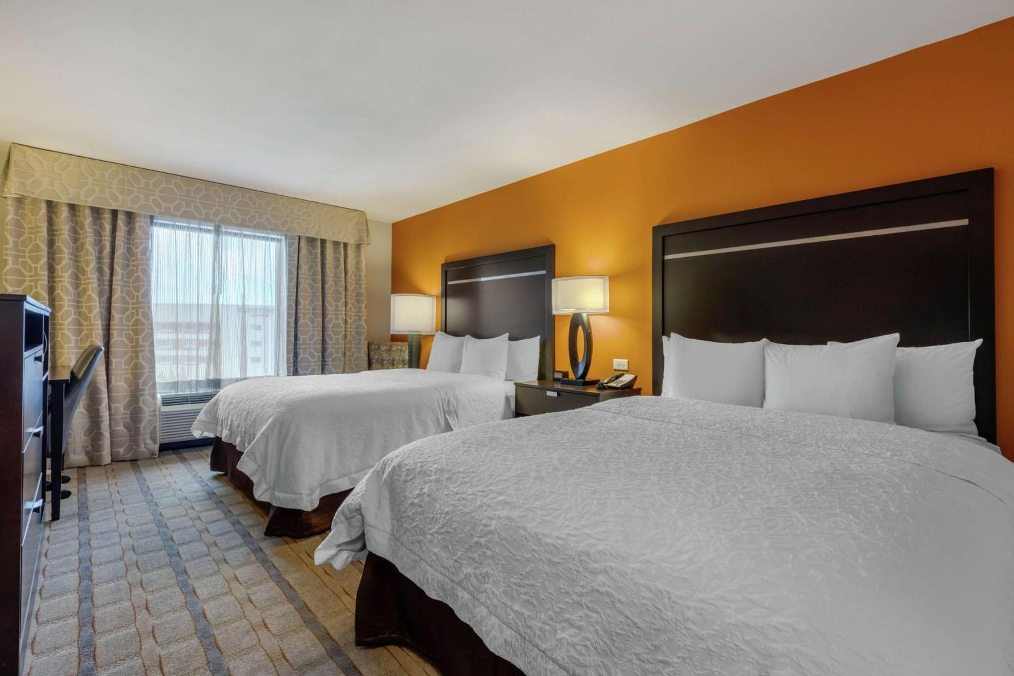 Hampton Inn And Suites Columbus, Ms Экстерьер фото